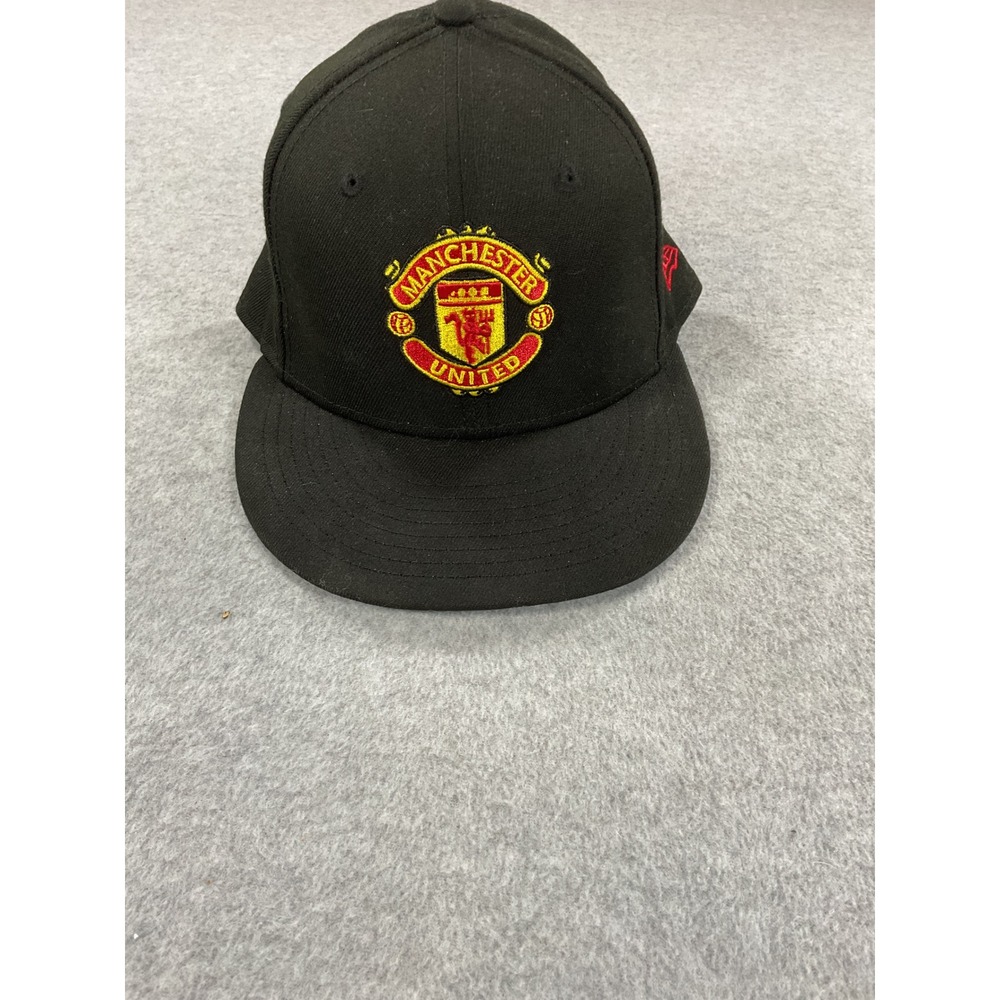 New Era 9FIFTY Manchester United Snapback Hat Black Red Embroidered Crest Cap